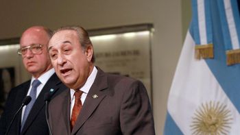 somos el unico gobierno que tuvo una politica de defensa somos el unico gobierno que tuvo una politica de defensa