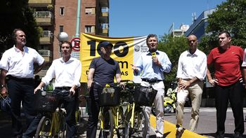 cada vez mas portenos hacen uso de las bicicletas publicas cada vez mas portenos hacen uso de las bicicletas publicas