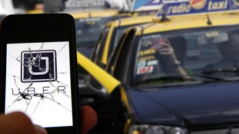 ganaron los taxistas: uber no funcionara en la argentina ganaron los taxistas: uber no funcionara en la argentina