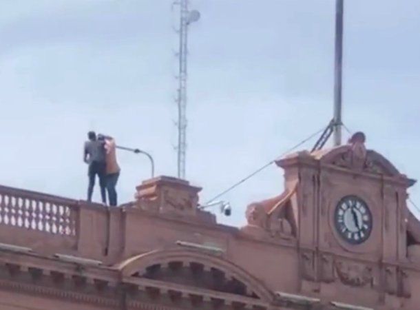 Inusuales movimientos en la terraza de la Casa Rosada: ¿qué pasó?