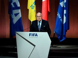 blatter, reelecto: nadie es perfecto blatter, reelecto: nadie es perfecto
