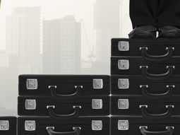 En el Estado hay muchos más hombres trabajando que mujeres