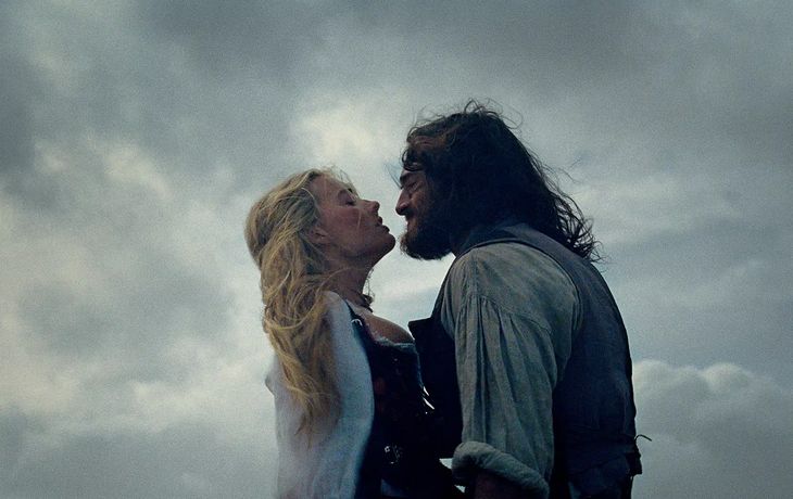 Margot Robbie en Cumbres Borrascosas: el mito de Emily Brontë que hoy vuelve a sacudir el cine