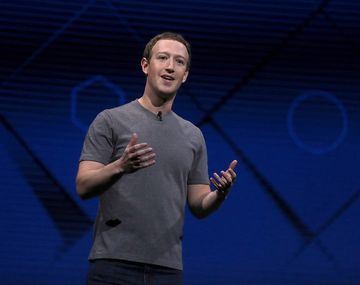El CEO de Facebook durante la conferencia de desarrolladores 