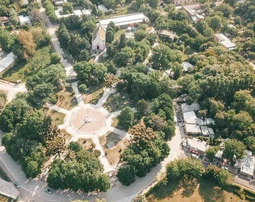 El pueblo a menos de 100km de la Ciudad de Buenos Aires y que es ideal para pasear en primavera.