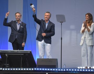 Miguel Ángel Pichetto, Mauricio Macri y Juliana Awada