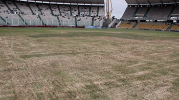 asi esta el cesped del estadio kempes a 10 dias del partido de argentina asi esta el cesped del estadio kempes a 10 dias del partido de argentina