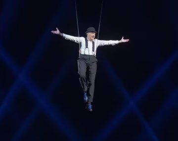 Alberto Cormillot cumplió un sueño y debutó en el circo a los 86 años
