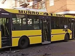 El accidente ocurrió en la esquina de Independencia y la Rioja