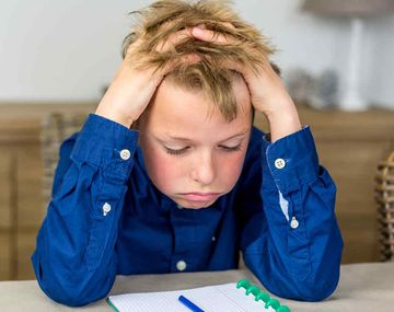 Ofreció a su hijo para trabajar en la construcción porque le dijo que le daba fiaca ir a la escuela