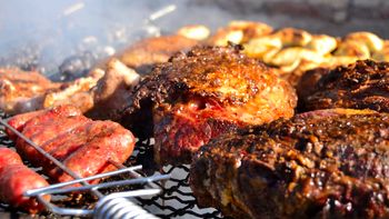 Se disputa en la Ciudad el Campeonato Federal del Asado. Se disputa en la Ciudad el Campeonato Federal del Asado.