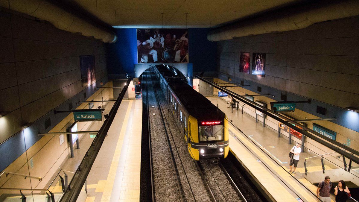 Este Martes Hay Paro De Subte Y Premetro: Será Escalonado Y Afecta A ...