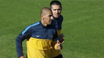 despues de tantos palos, llego el mimo de riquelme : el torneo lo gana boca despues de tantos palos, llego el mimo de riquelme : el torneo lo gana boca