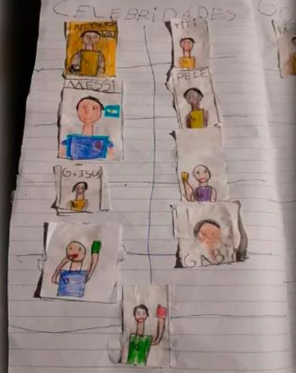 Un nene dibujó el álbum del Mundial porque su familia no se lo podía comprar
