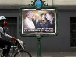Mariotto criticó el afiche de Insaurralde con el Papa: Nos complica