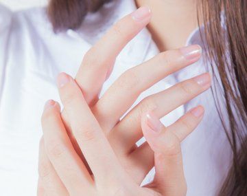 El truco definitivo que se hizo viral y fortalece las uñas