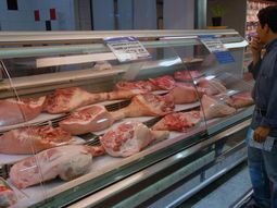 carniceros denuncian fuertes subas de precios en los super carniceros denuncian fuertes subas de precios en los super