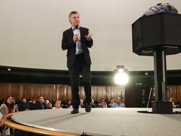 Tras la queja a Camioneros, Macri pide a los docentes tirar del carro juntos