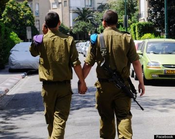 Israel soldados de la mano