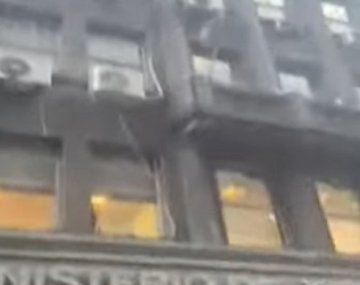 El Ministerio de Justicia fue evacuado por un incendio