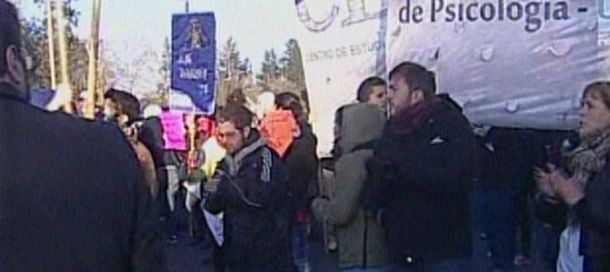 La Gendarmería liberó tres carriles en el corte de Panamericana frente a Lear