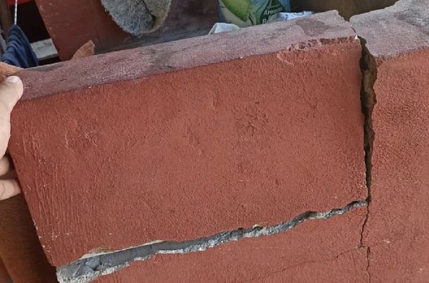 Destrozaron un departamento en la Costa Atlántica, se hicieron los picantes en Instagram y la dueña los escrachó en Twitter