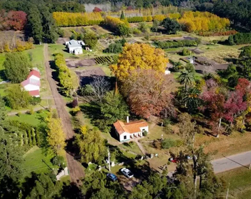 el pueblo rural con gran variedad de especies de plantas para visitar