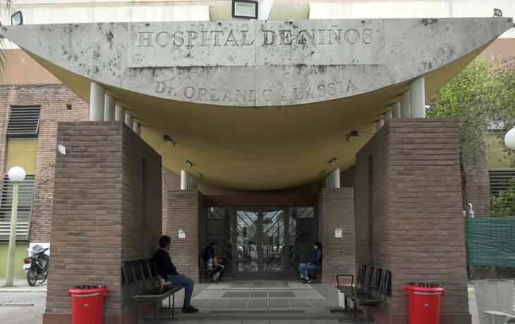 Cómo evoluciona uno de los nenes heridos en la escuela de San Cristóbal: No sabe que Ian murió