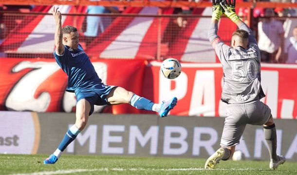 Torneo Clausura: Argentinos Juniors goleó 4-1 a Racing en La Paternal