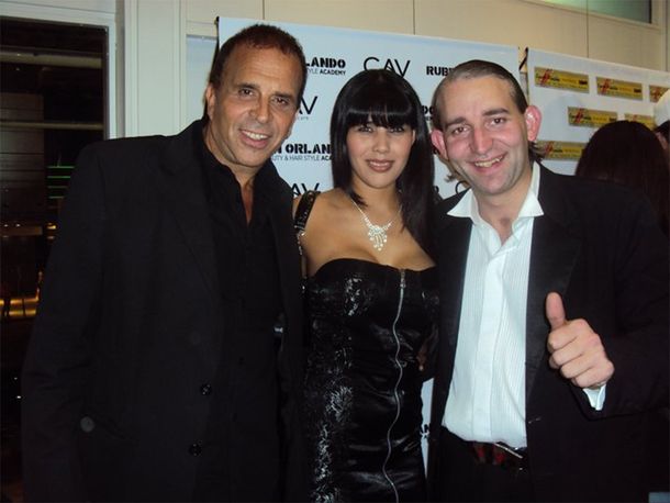 En un intento de robo, tirotearon la peluquería del famoso estilista Rubén Orlando