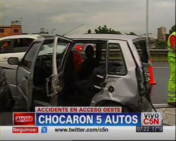 Demoras en el Acceso Oeste por un choque múltiple