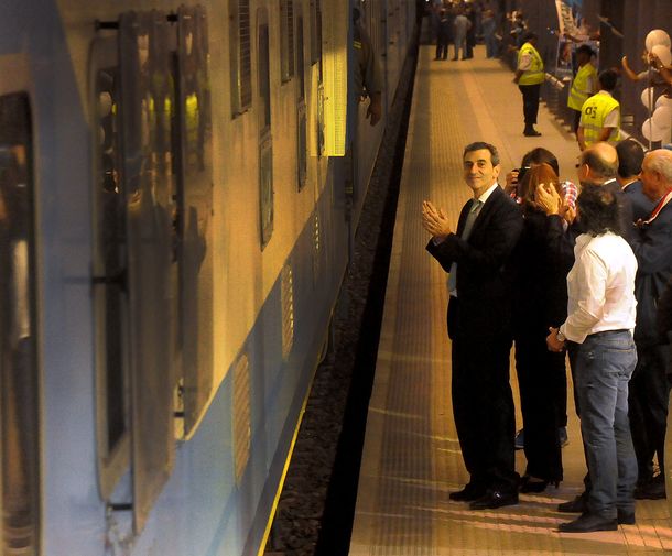 Randazzo y la llegada del tren a Rosario: Es muy importante para todos