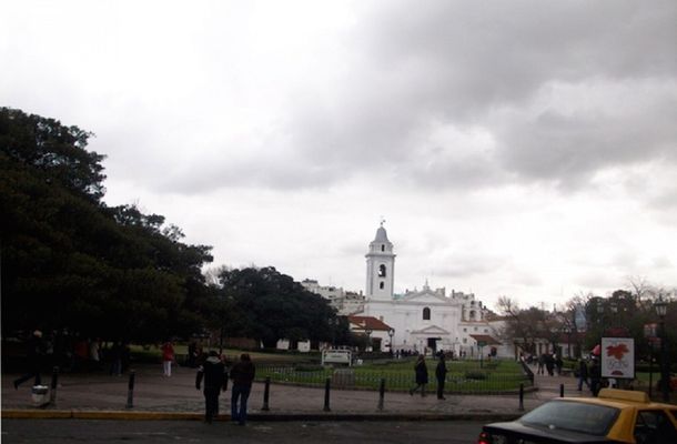 Domingo nublado, pero con temperaturas primaverales