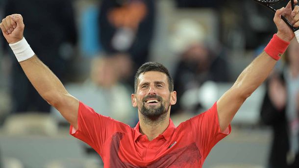 Novak Djokovic en Roland Garros 2025. Novak Djokovic en Roland Garros 2025.