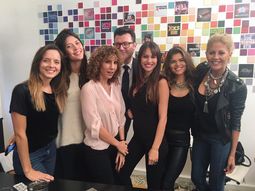 Pampita vuelve a la TV: tendrá un programa con Barbie Simons y Angie Balbiani Pampita vuelve a la TV: tendrá un programa con Barbie Simons y Angie Balbiani