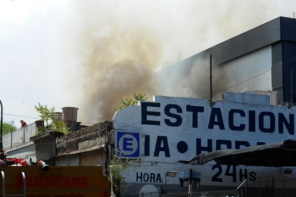 Las fotos del incendio en Canal 13 y TN