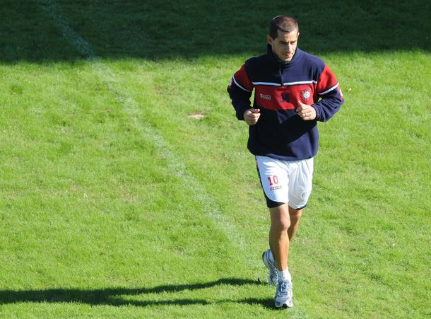 Leandro Romagnoli estará en el banco del Ciclón ante Racing