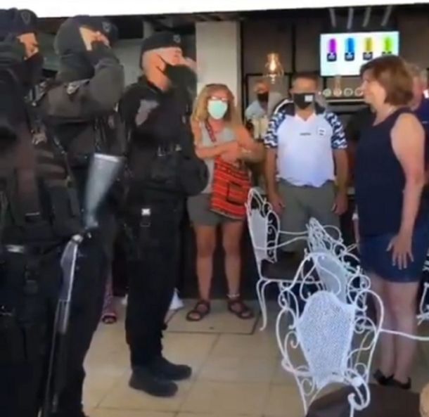 ¿Fueron a saludarla o llamaron al 911? El detrás de escena de Patricia Bullrich con los policías