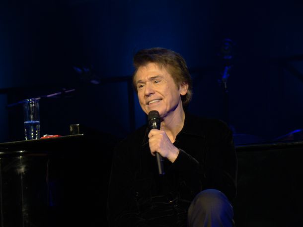 Legendario cantante español vuelve al cine de la mano de Álex de la Iglesia