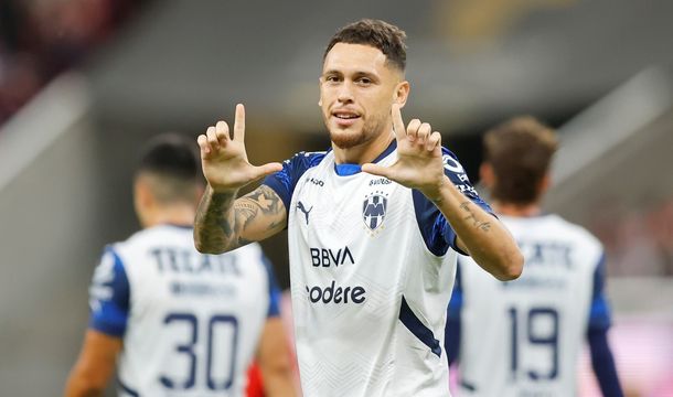 El sufrido presente de Lucas Ocampos: tiene una parálisis facial luego de una fractura