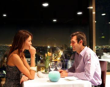 ¿Cuánto cuesta cenar afuera en San Valentín y qué opciones hay?