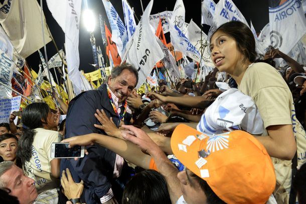 Scioli: Si queremos una vida mejor, el domingo vayamos a buscarla