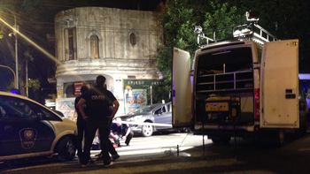 una persecucion policial termino con un choque y un detenido en caballito una persecucion policial termino con un choque y un detenido en caballito