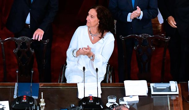 VIDEO: El exabrupto de Michetti antes de abrir las sesiones ordinarias en el Congreso
