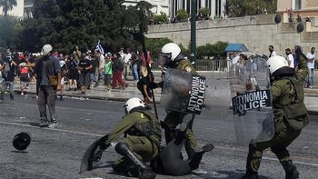 la huelga en grecia termino con disturbios y 50 detenidos la huelga en grecia termino con disturbios y 50 detenidos