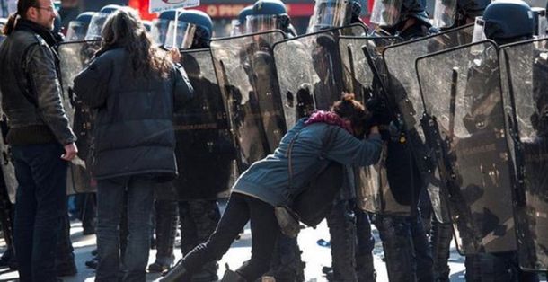 Feroz protesta contra la reforma laboral en Francia: impactantes imágenes