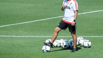 Marcelo Gallardo prepara a sus jugadores para la Supercopa Argetina Marcelo Gallardo prepara a sus jugadores para la Supercopa Argetina