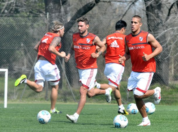 Ramón Díaz puso a Bottinelli y Ledesma de titulares y espera por Teo