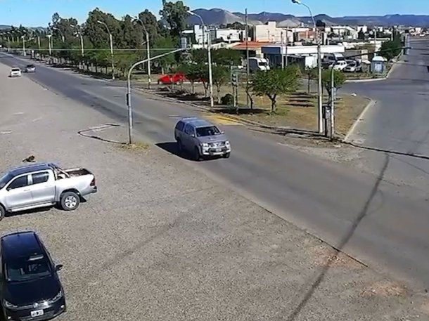 Salió a la luz el último video en el que se ve a los jubilados desaparecidos en Chubut: las imágenes - Image 3
