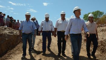 Macri recorrió la planta potabilizadora que se está construyendo en Chaco. Macri recorrió la planta potabilizadora que se está construyendo en Chaco.